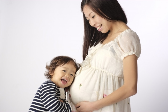 妊婦さんと子供
